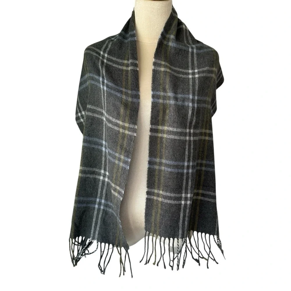 Cejon Made in Italy Soft Gray and White Plaid Scarf with Fringe